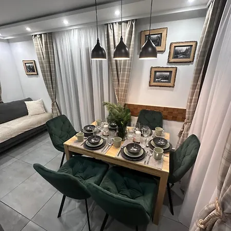 Tatrzanskie Zrodlo, Pkp, Jacuzzi, Centrum * 扎科帕内